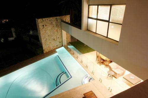 Hostal Laluxe