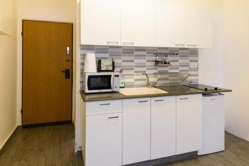 Frishman Apartments