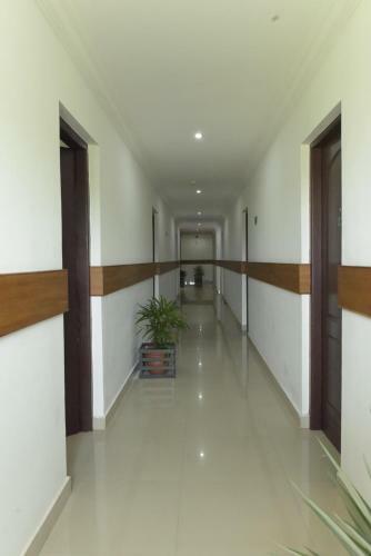 Hotel Paray Village County
