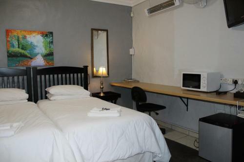 Hostal 3 Liebeloft Guest House