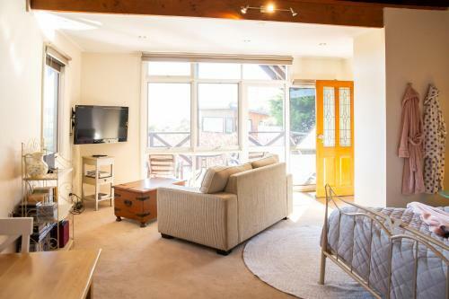 Hostal Pear Tree Cottage Bed And Breakfast