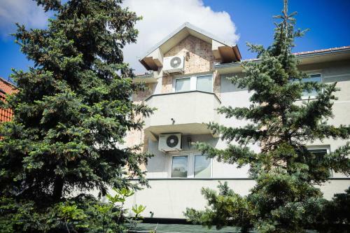 Taurus Family Apartments