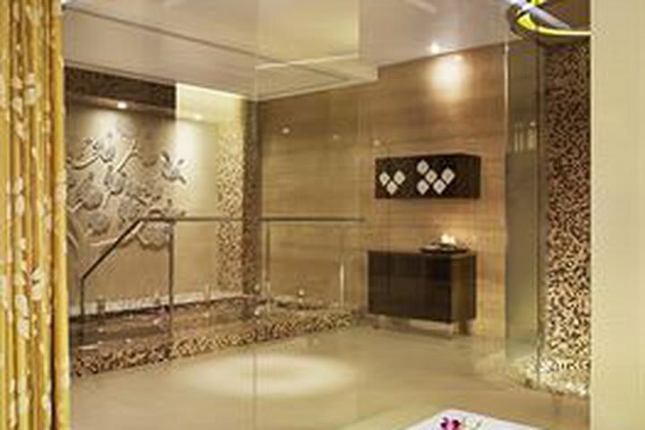 The Gateway Hotel Athwalines