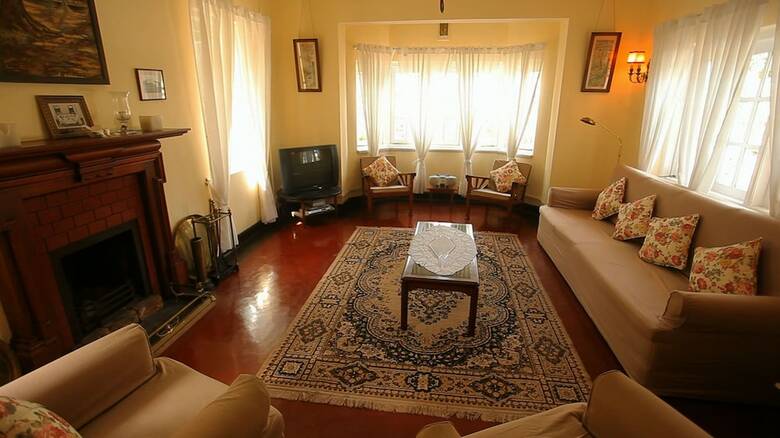 Villa Senani Colonial Holiday Bungalow
