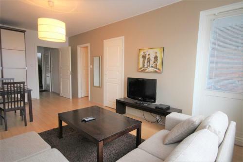 Aparthotel Gella Serviced Apartment Pit�j�nm�ki