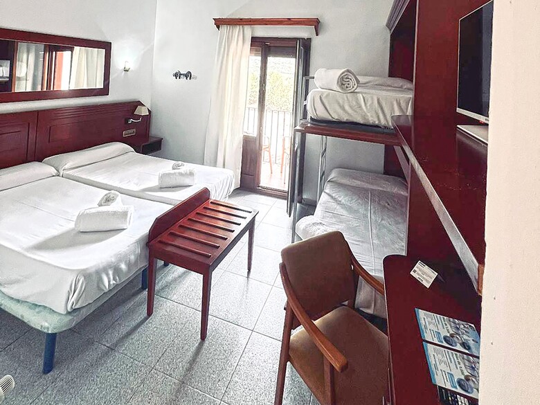 Hotel La Rueda