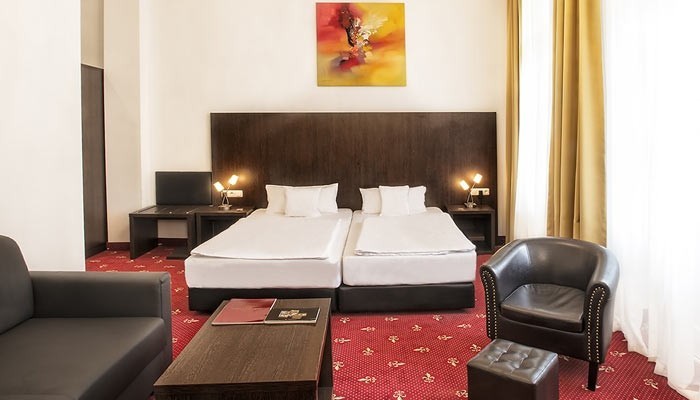Hotel California Am Kurfuerstendamm