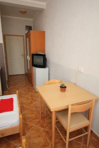 Apartments Dea