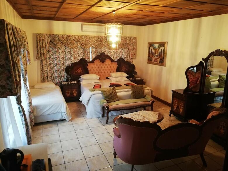 Hostal Tzaneen Guest House
