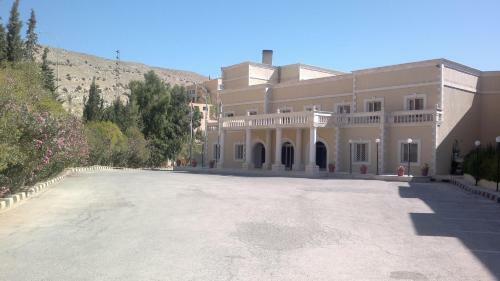 Grand View Hotel