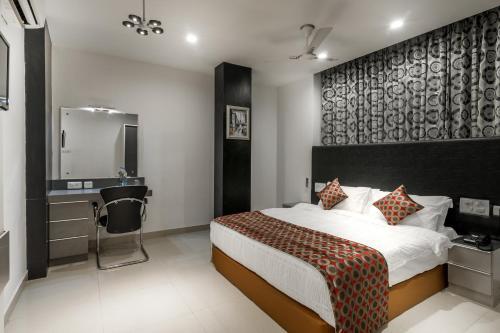 Hotel Saaral Residency