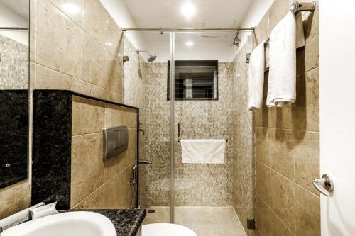 Hotel Saaral Residency