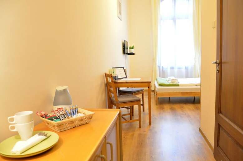 Hostal Wenderedu Business Center