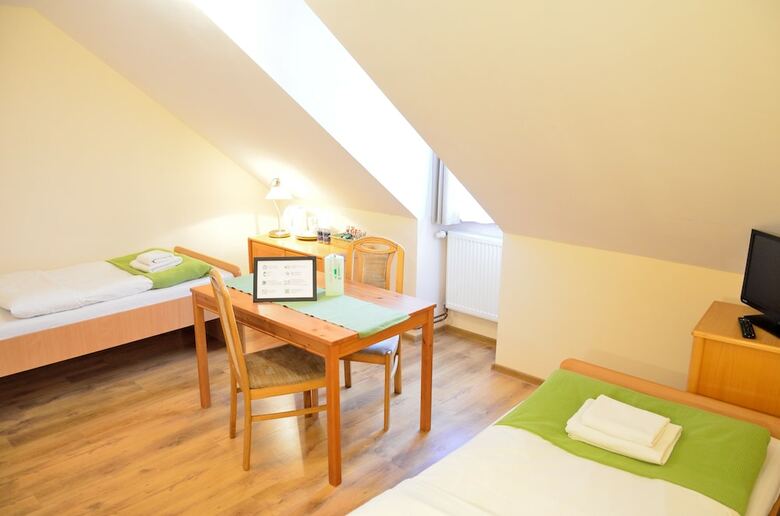 Hostal Wenderedu Business Center