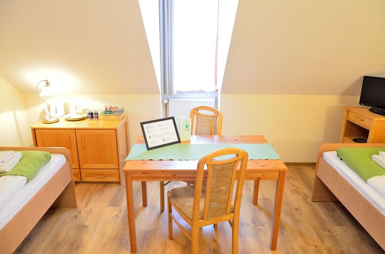 Hostal Wenderedu Business Center