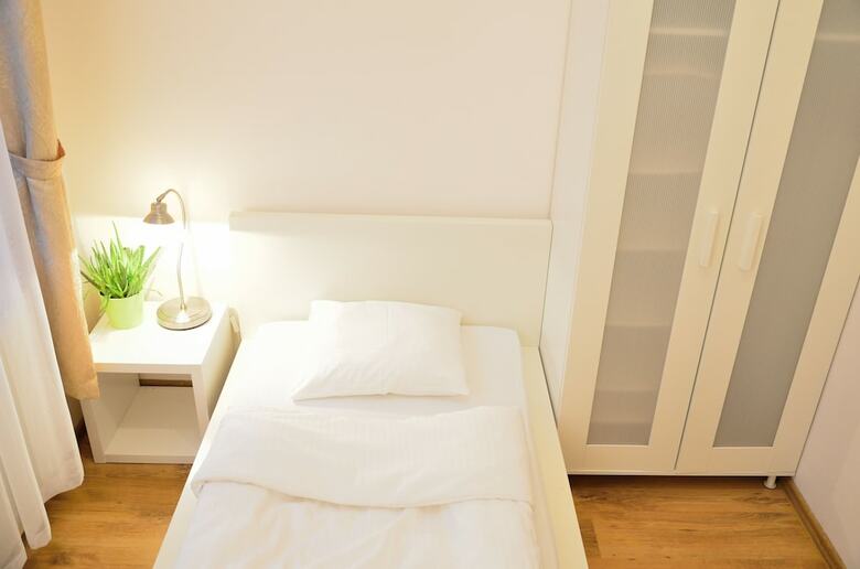 Hostal Wenderedu Business Center