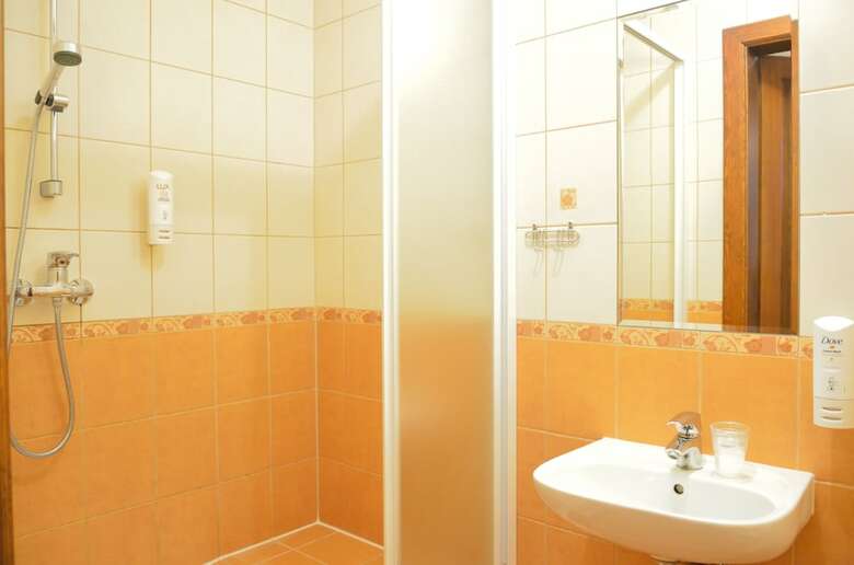 Hostal Wenderedu Business Center