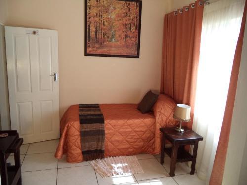 Hostal Heatherdale Guesthouse & Shuttle Services