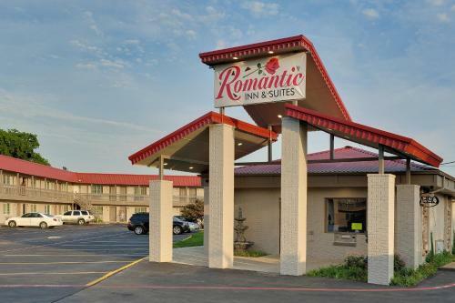Hotel Romantic Inn & Suites