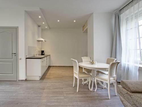 Center City Apartments - Heart Old Town