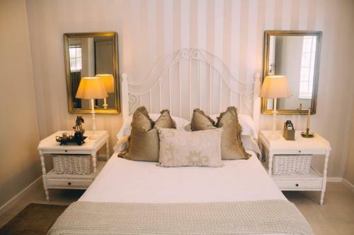Hostal Cornerway Guest House