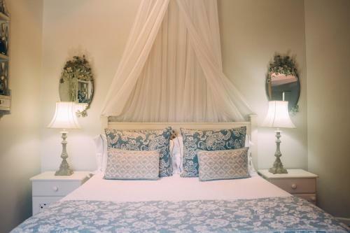 Hostal Cornerway Guest House