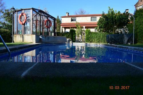 Casa Rural Os Carballos