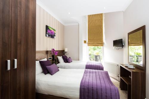 Hotel London House