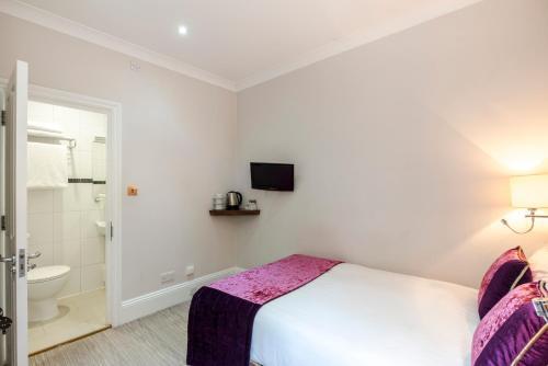 Hotel London House