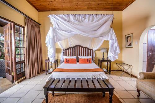 Hostal Abangane Guest Lodge