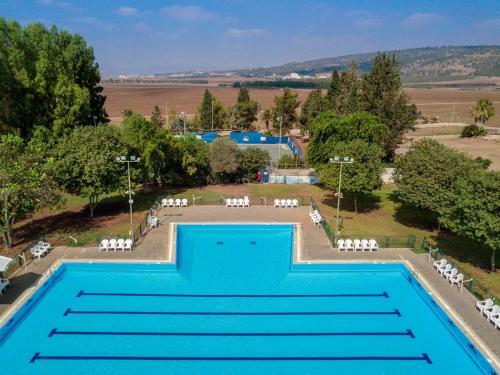 Kibbutz Mizra Country Lodging