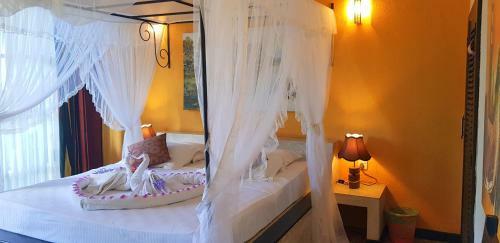 Flower Garden Lake Resort