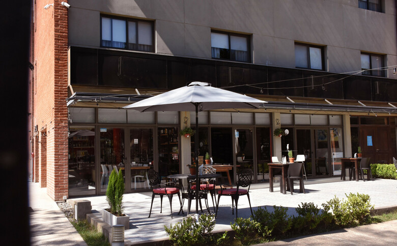 Hotel Casa Campus Pilar Suites