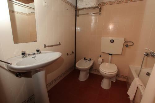 Hostal Casa Grande - Turismo De Habitacao