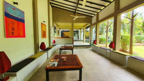 Hotel Magampura Eco Village