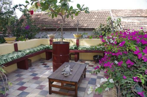 Hostal Maison Augustin Ly