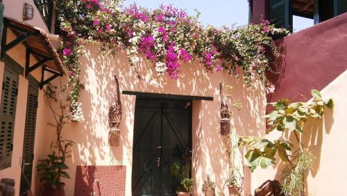 Hostal Maison Augustin Ly