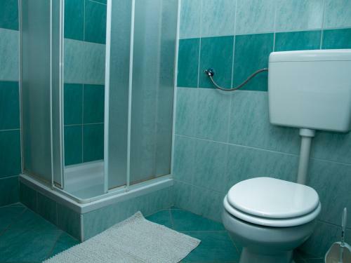 Hostal Guest House Pri Treh Lipah
