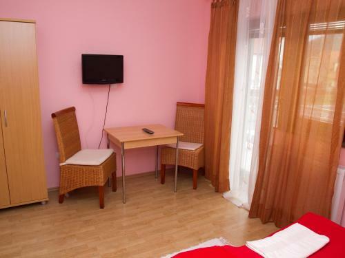 Hostal Guest House Pri Treh Lipah