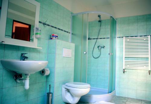 Hostal Sport - Relax Buky