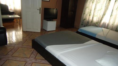 Wadoma Royale Hotel
