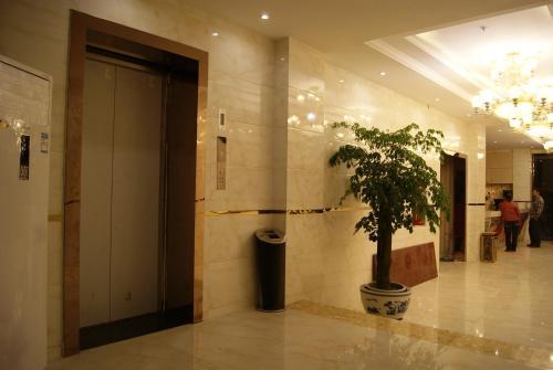 Chengdu Grand Yu Hotel