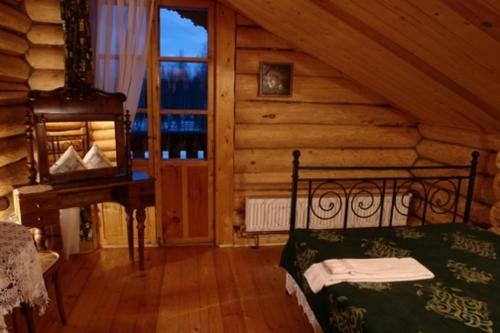 Mandrogi Hotel