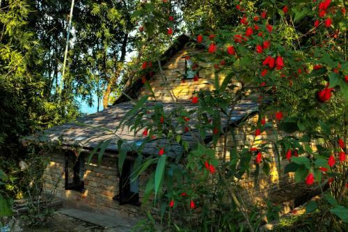Hotel Tiger Mountain Pokhara Lodge