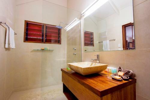 Hotel Erakor Island Resort & Spa