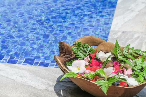 Hotel Erakor Island Resort & Spa