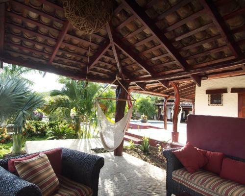 Hostal Rancho Chilamate Horse Ranch