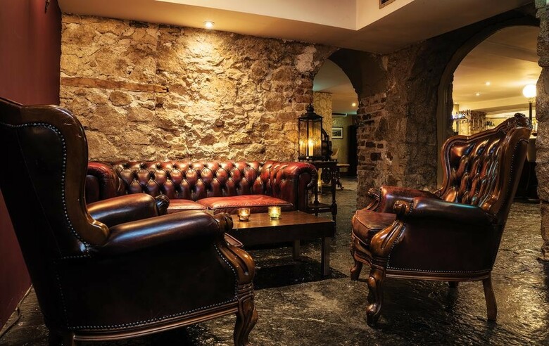 Hotel Fitzpatricks Castle