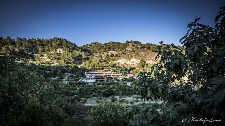 Hostal Ambelikos Traditional Agrohotel