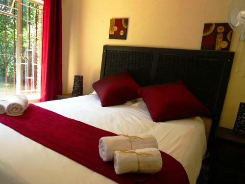 Meerkatplaats Guesthouse And B&B